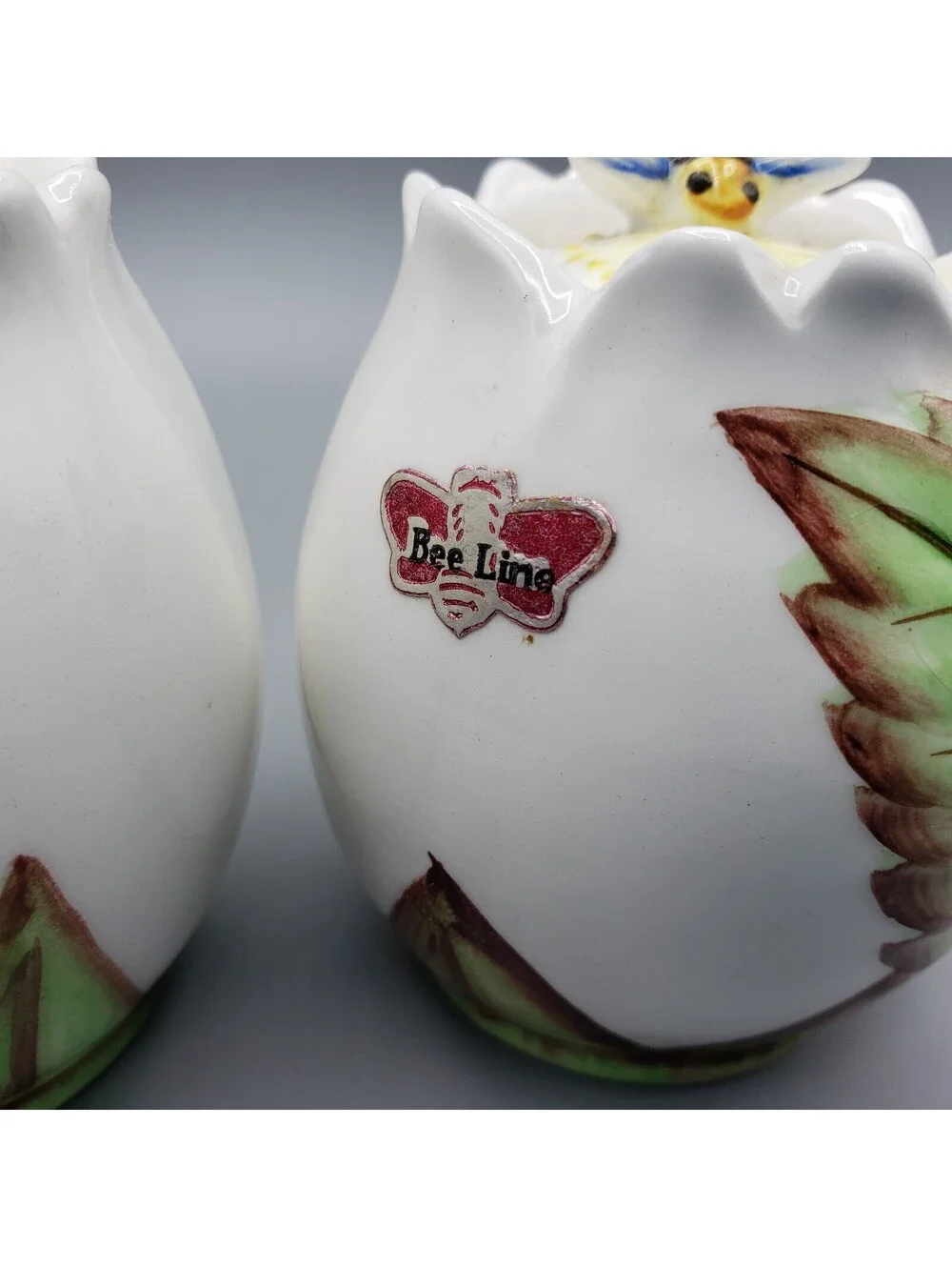 Vintage Lefton Bee Line Salt & Pepper Shaker Set Bumble Bee Ceramic #1288 Japan
